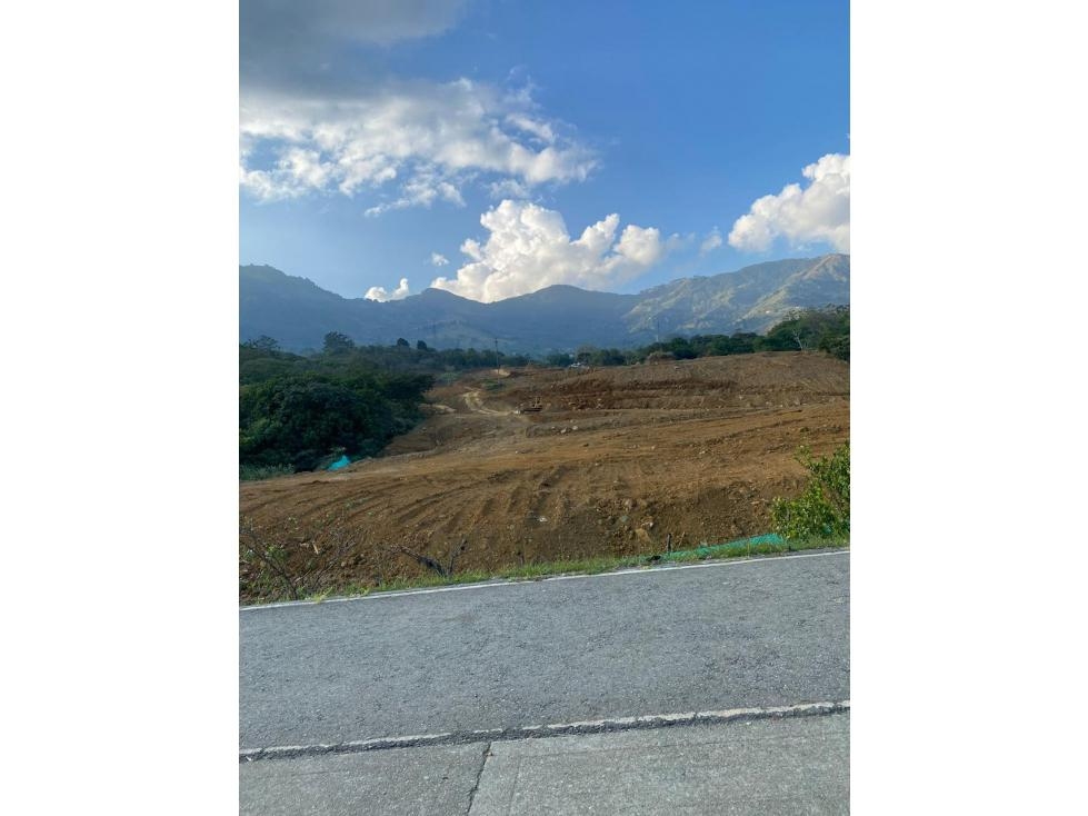 LOTE DE 1.000 MTS2 PARA VENTA EN COPACABANA — foto 2