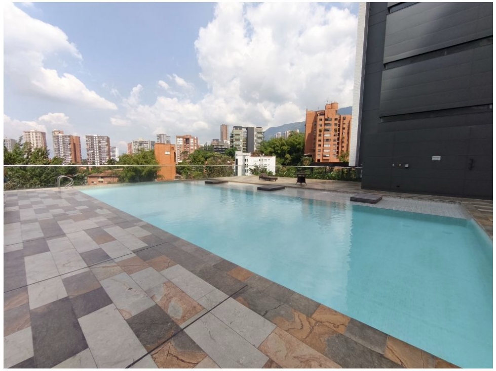 APARTAMENTO EN VENTA EN EL POBLADO — foto 2