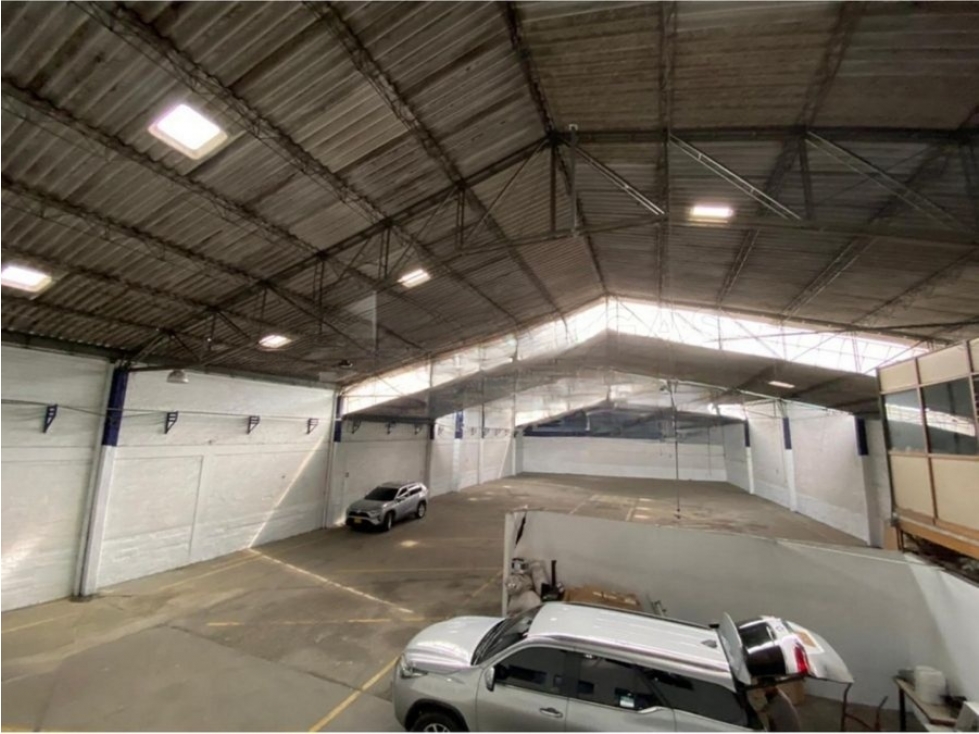 Bodega de 1.500 mts2 para Venta en Guayabal