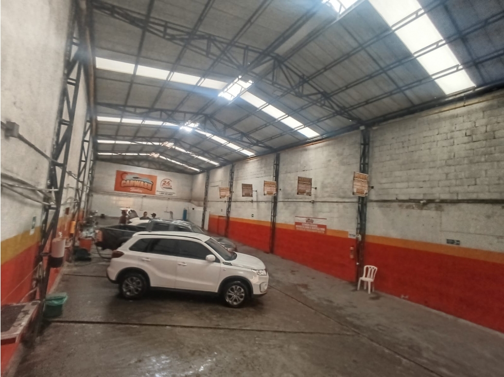 Bodega de 370 mts2 para Arriendo y Venta en Boston