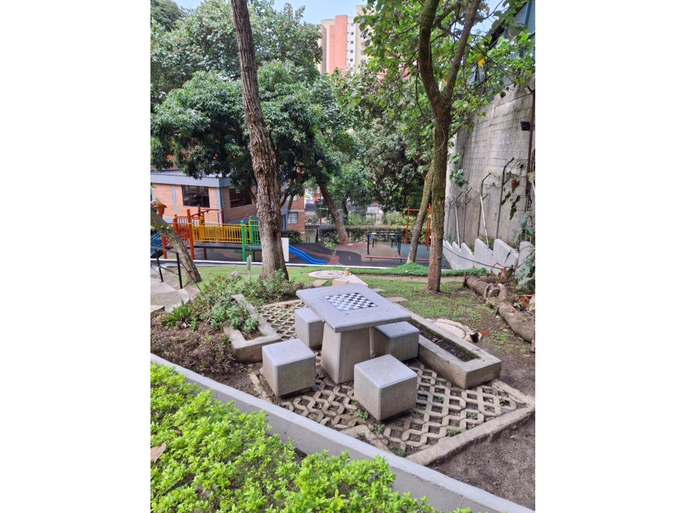 APARTAMENTO EN ARRIENDO EN LAS PALMAS — foto 2