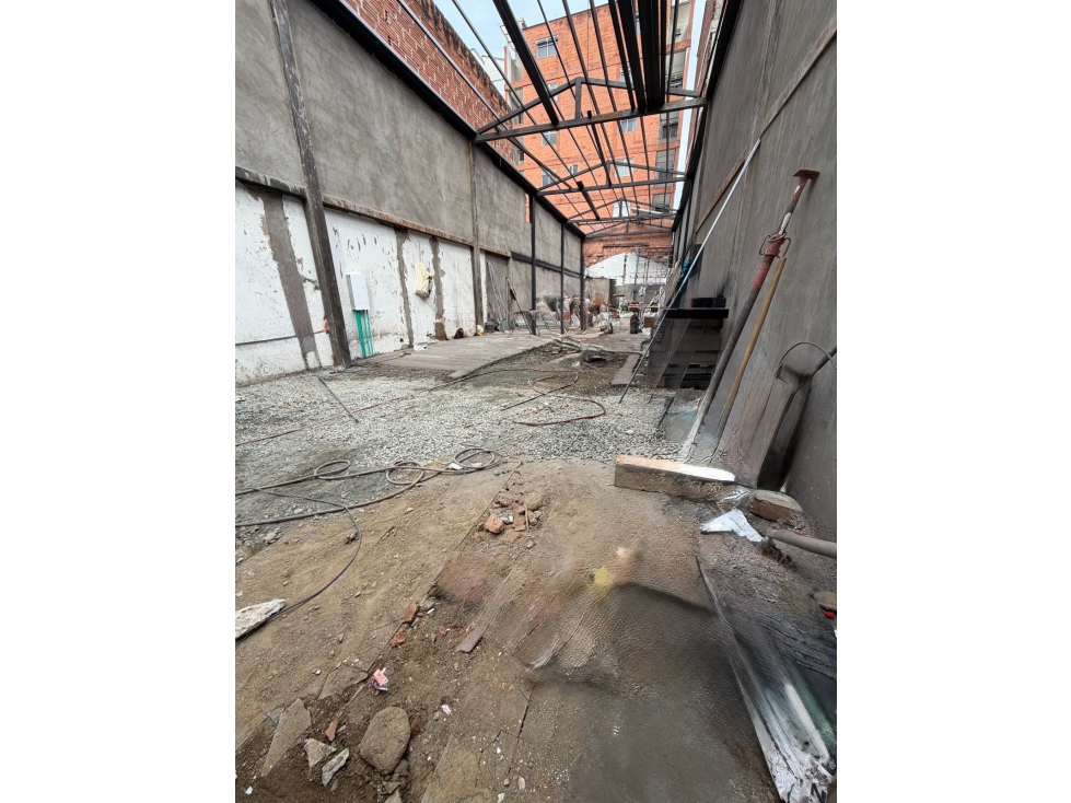Bodega o local comercial para estrenar sector envigado 210mts - 3