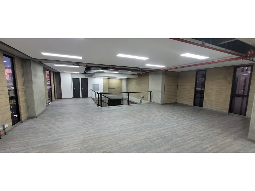 OFICINA CENTRO EMPRESARIAL 808