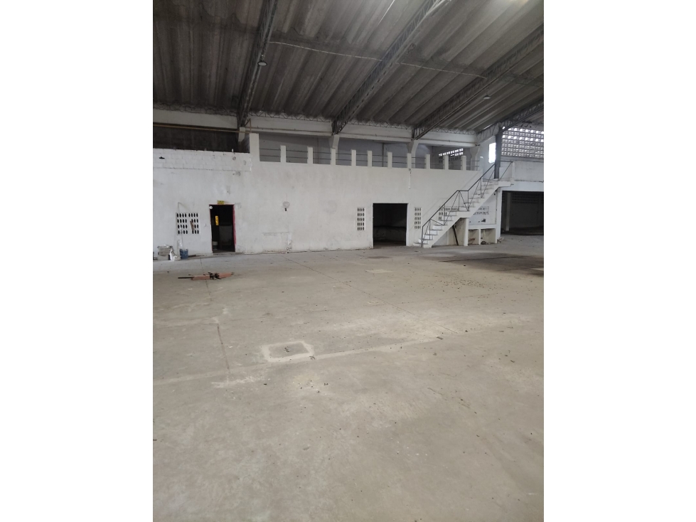 BODEGA CIRCUNVALAR SECTOR LAS ESTRELLAS — foto 5