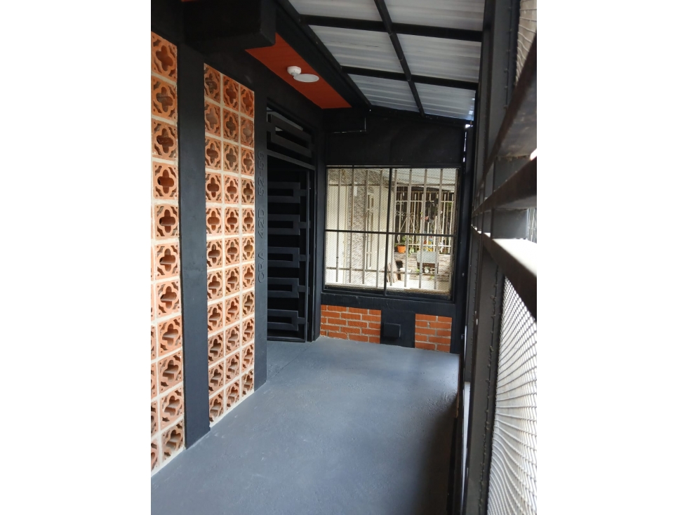 EDIFICIO EN VENTA CON 10 APARTAESTUDIOS - 1
