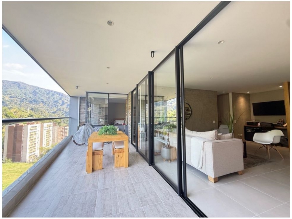 En venta apartamento en la loma de las brujas 116mts — foto 2