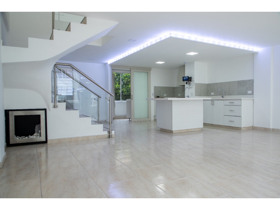 Se vende apartamento Duplex en La Nueva Villa del aburrá