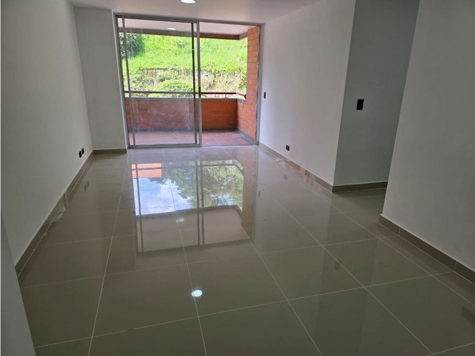 APARTAMENTO VENTA LOMA DEL INDIO — foto 2