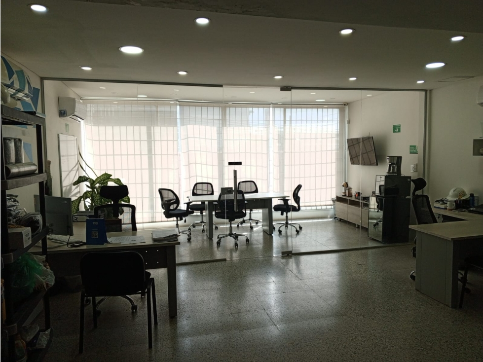 oficinas bodega (el bosque) — foto 2