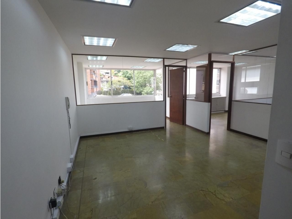 Oficina en renta poblado — foto 2