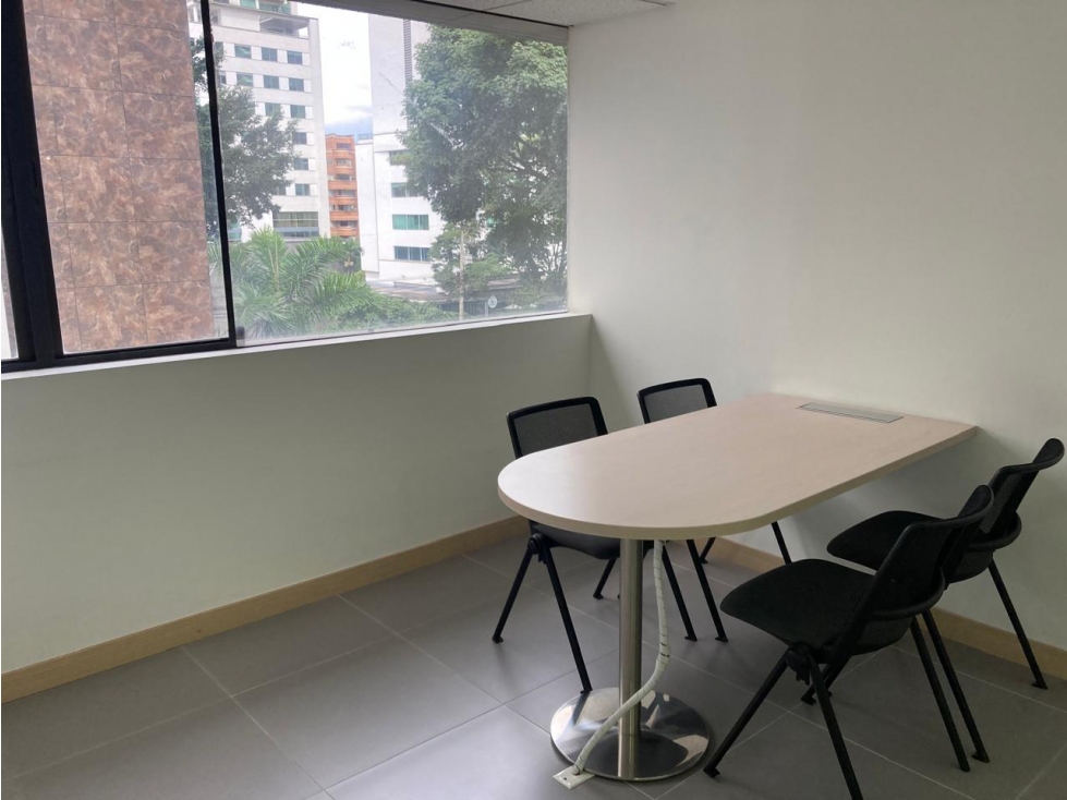 OFICINA EN ARRIENDO EN MILLA DE ORO — foto 3