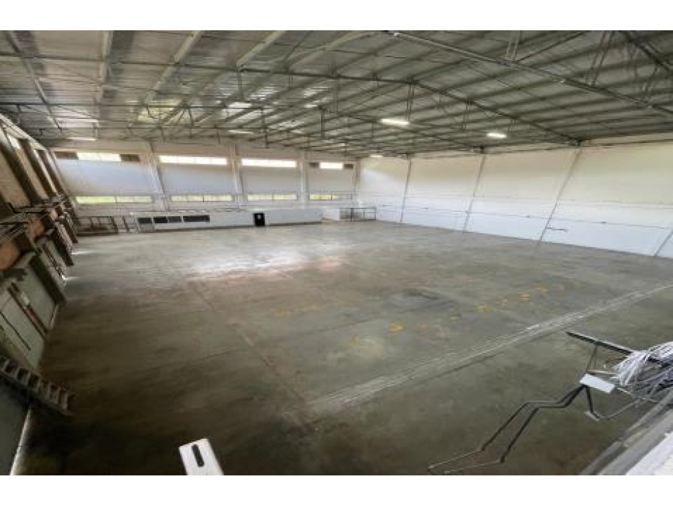 Bodega de 1.660 mts2 en Copacabana para Arriendo - 2