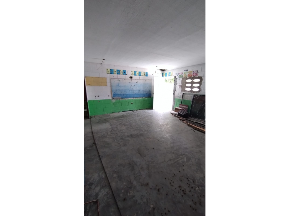 BODEGA LA PLAYA - 4