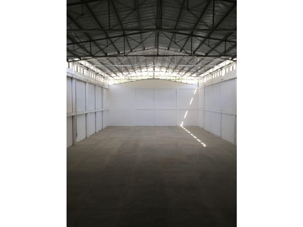 BODEGA DE 3.100 MTS2 CON MUELLES DE CARGA PARA ARRIENDO - 3