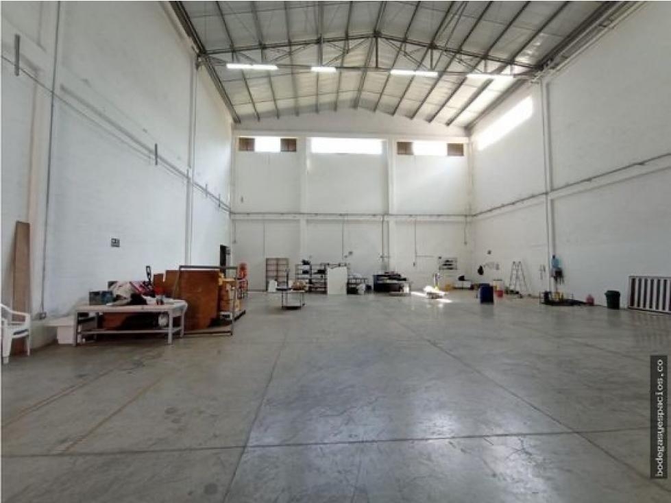 BODEGA DE 520 EN GIRARDOTA PARA VENTA - 2