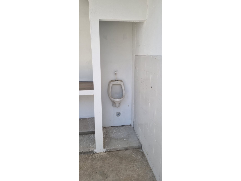 LOCAL CARTAGENA SECTOR TORIL — foto 3
