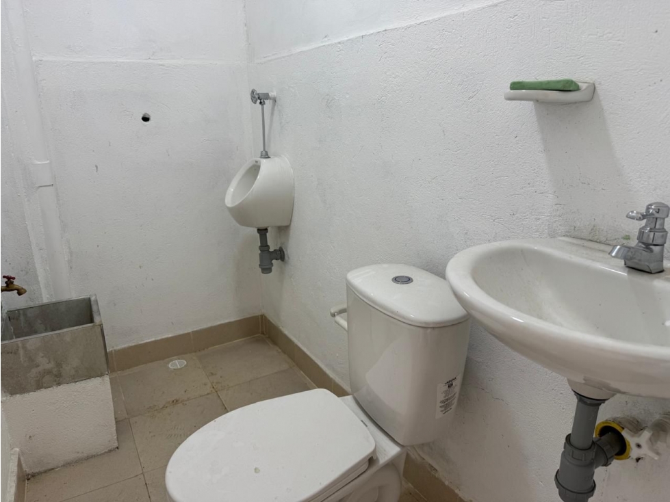 Bodega en renta guarne - 6