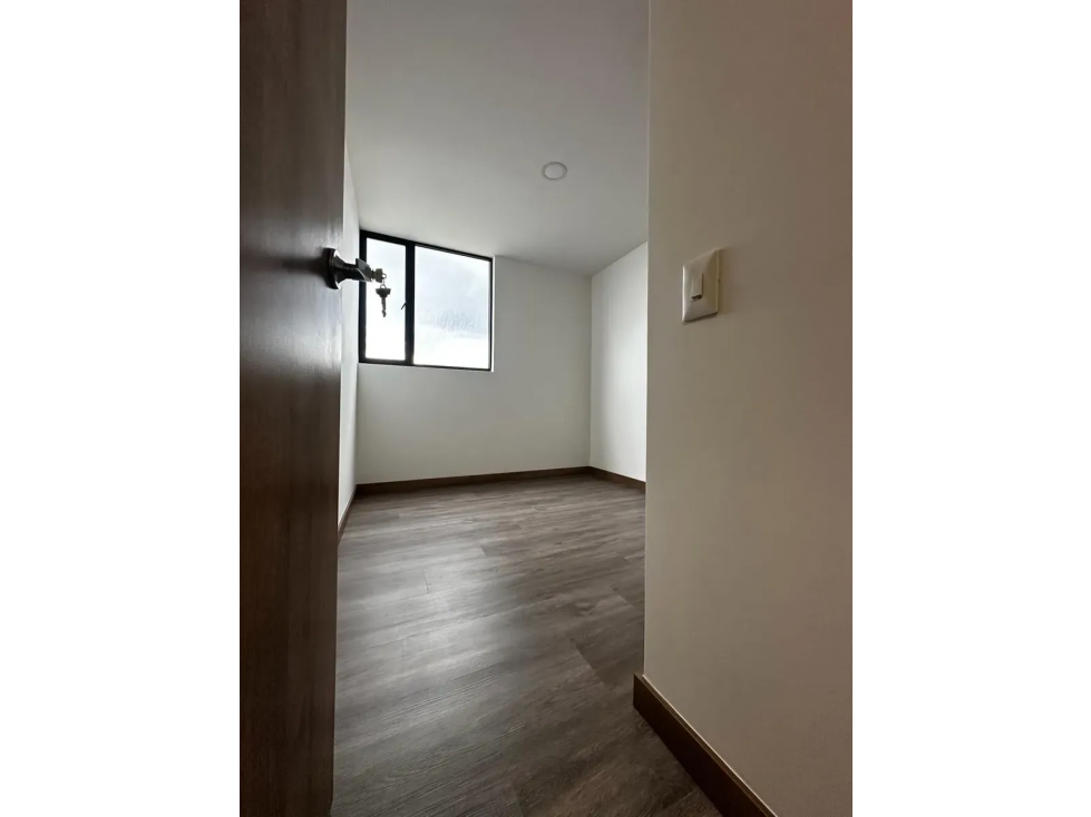 Apartamento en Av. Las Vegas para Arriendo 100mts2 — foto 3