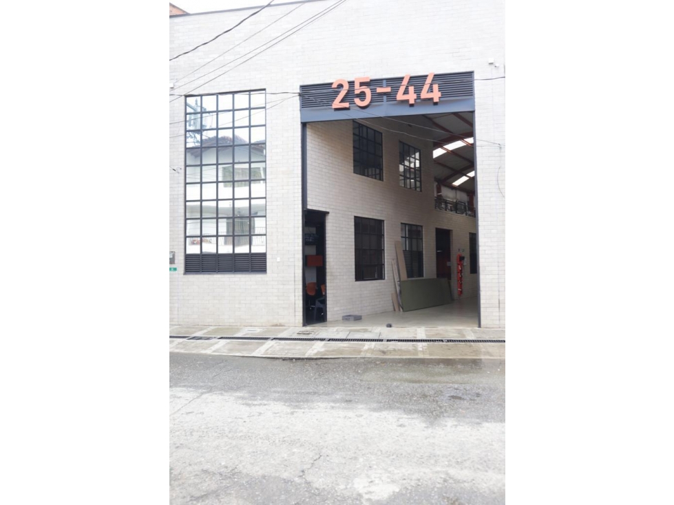 BODEGA DE 310 MTS2 PARA VENTA EN GUAYABAL - 4