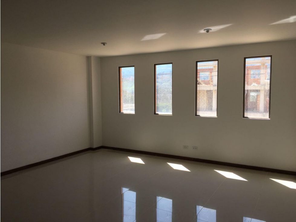 BODEGA DE 3.100 MTS2 CON MUELLES DE CARGA PARA ARRIENDO - 4