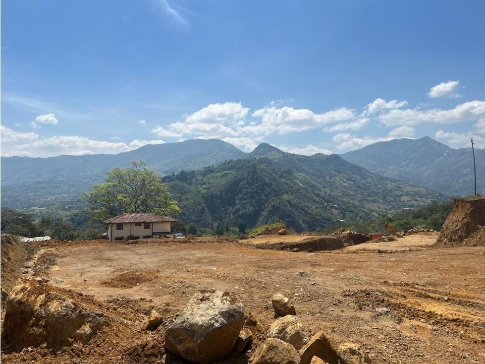 LOTE DE 1.000 MTS2 PARA VENTA EN COPACABANA — foto 5