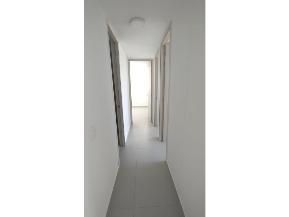 APARTAMENTO EN ALAMEDA DEL RIO ( CONJUNTO MARIAMULATA) — foto 5