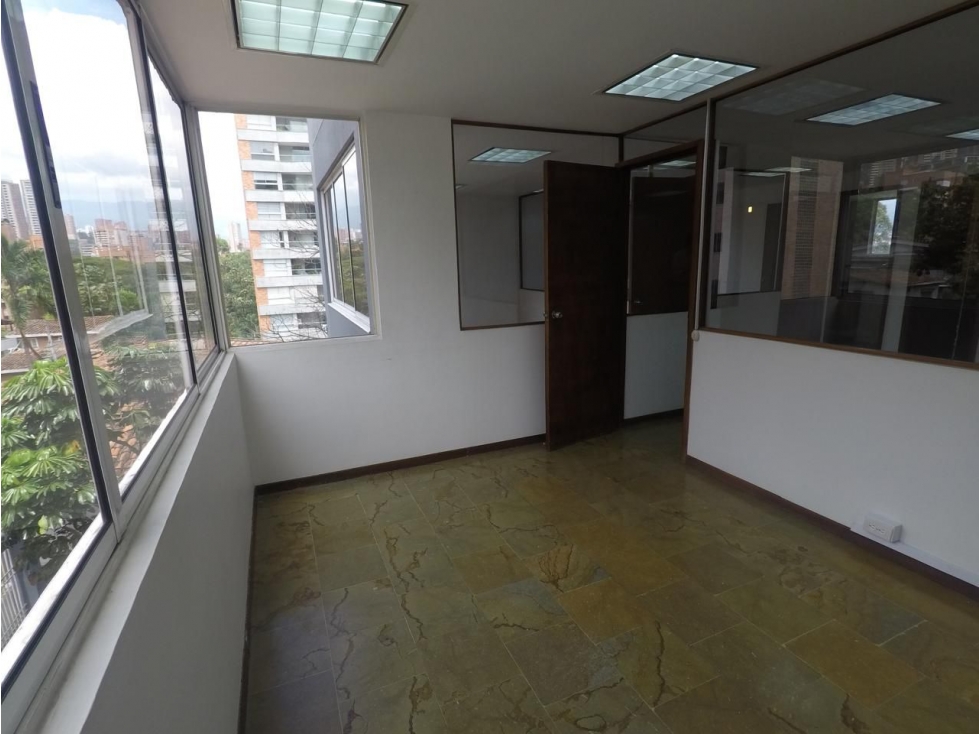 Oficina en renta poblado — foto 4