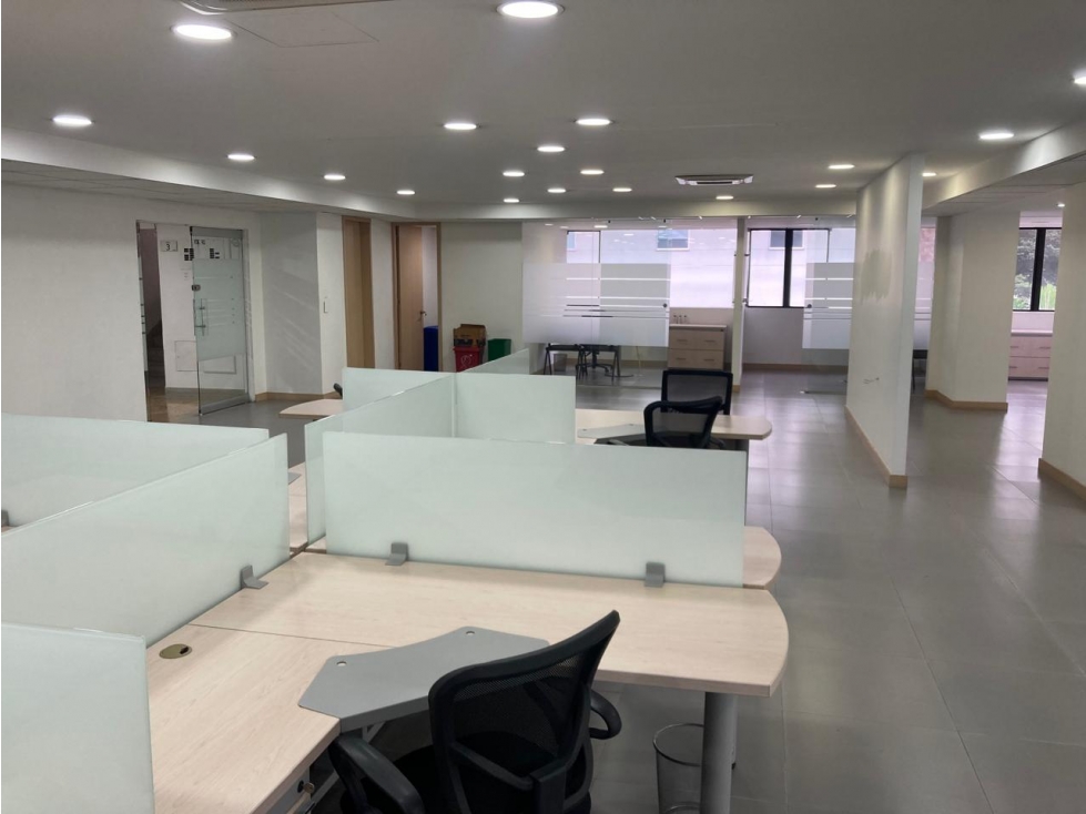 OFICINA EN ARRIENDO EN MILLA DE ORO — foto 6