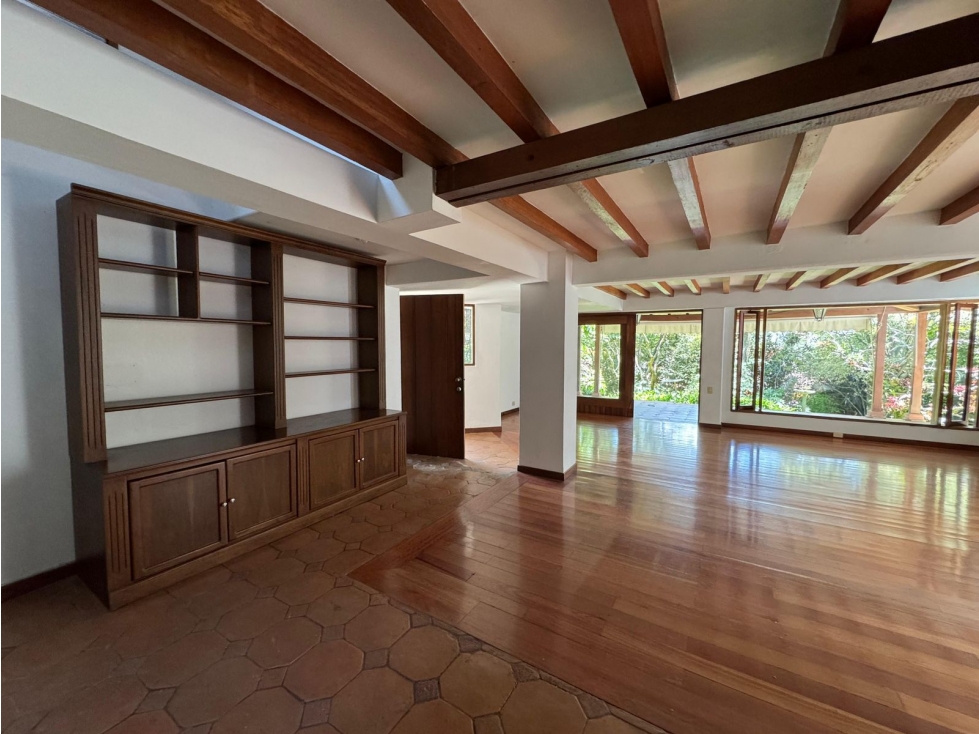 Casa en venta loma las brujas