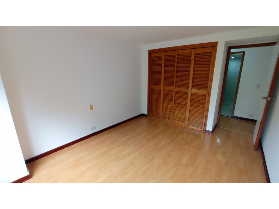 APARTAMENTO EN VENTA SECTOR MILLA DE ORO POBLADO — foto 6