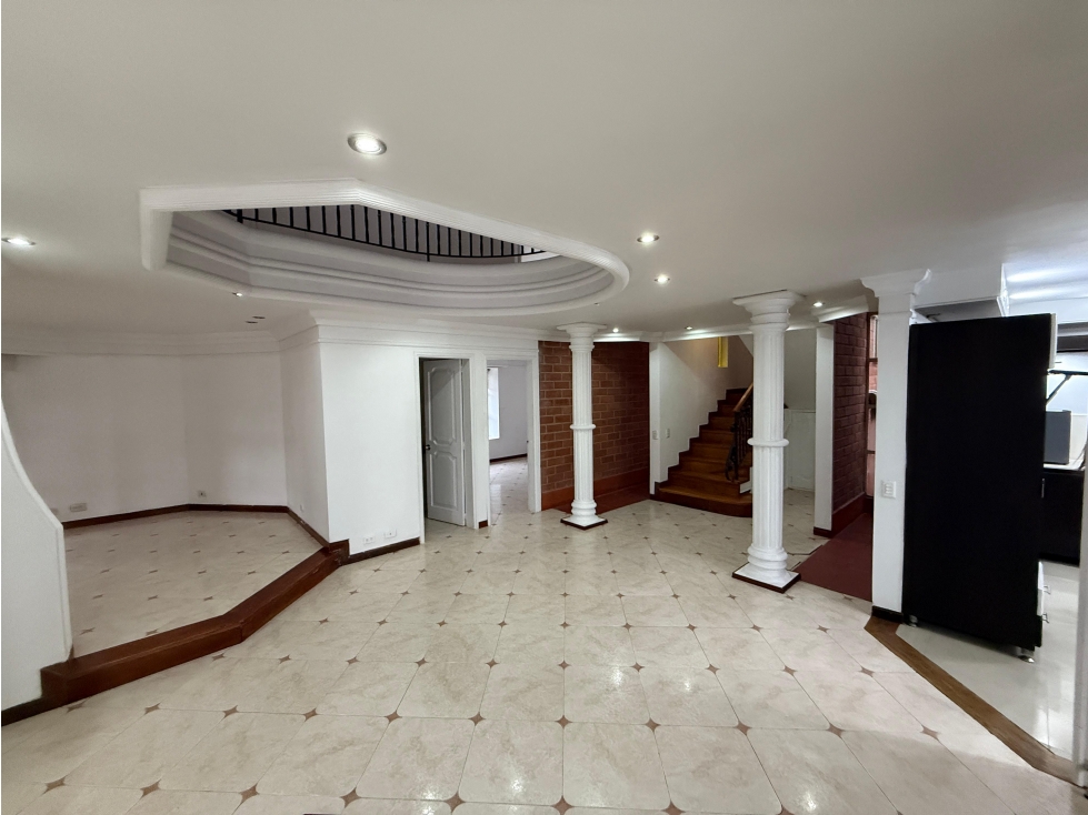 Lujosa Casa Finca de 3.000 mts2 para Arriendo - 6