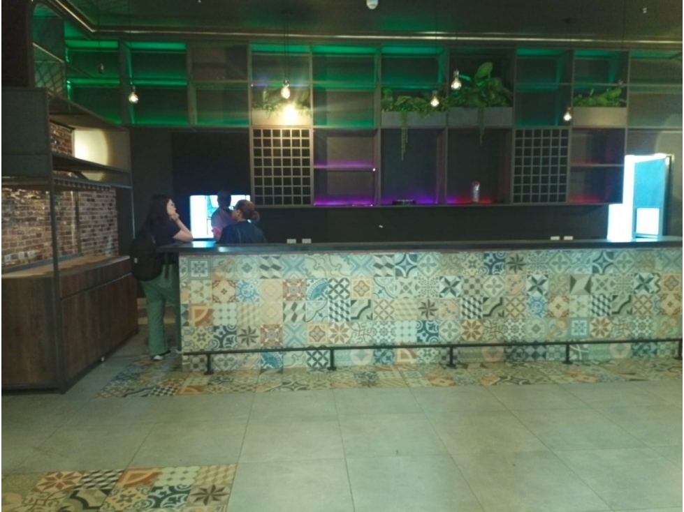 LOCAL COMERCIAL EN ARRIENDO EN MIXY MALL LOS COLORES