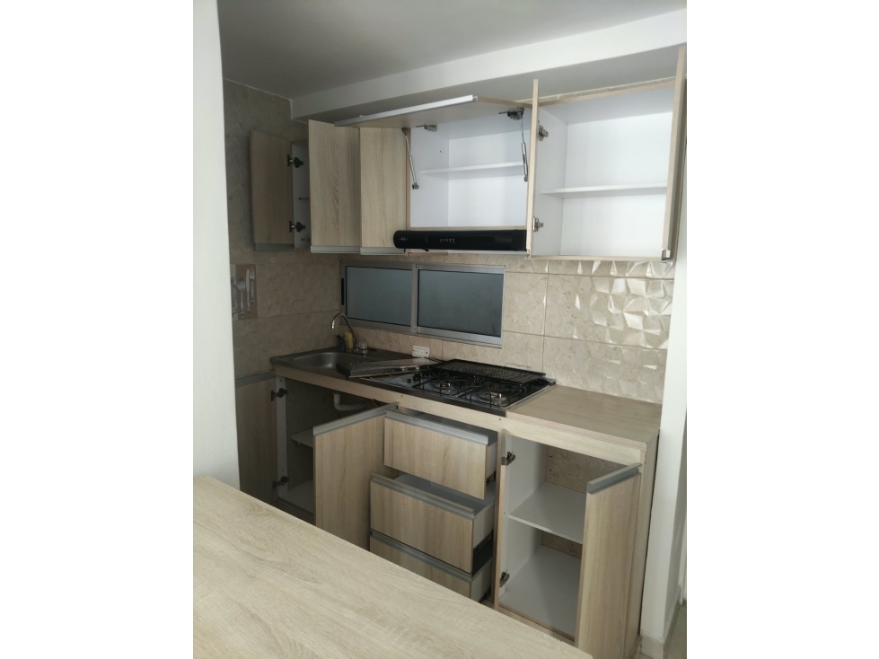 SE ARRIENDA APTO EN CONJUNTO PELICANO ALAMEDA DEL RIO — foto 2