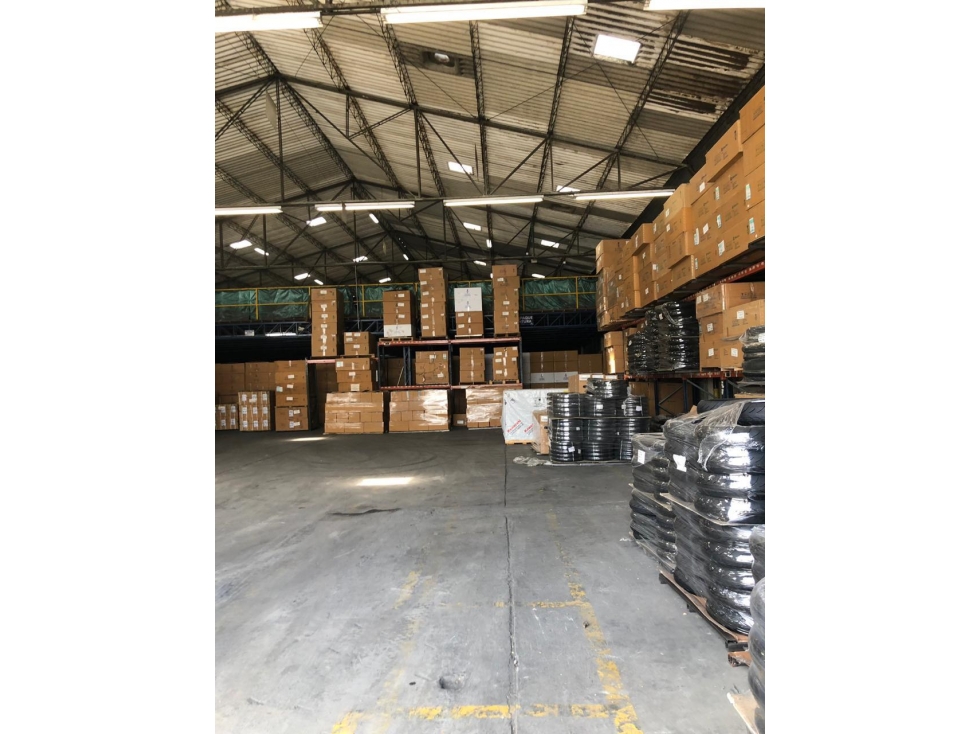 BODEGA DE 12.000 MTS2 PARA VENTA EN ITAGÜI - 2