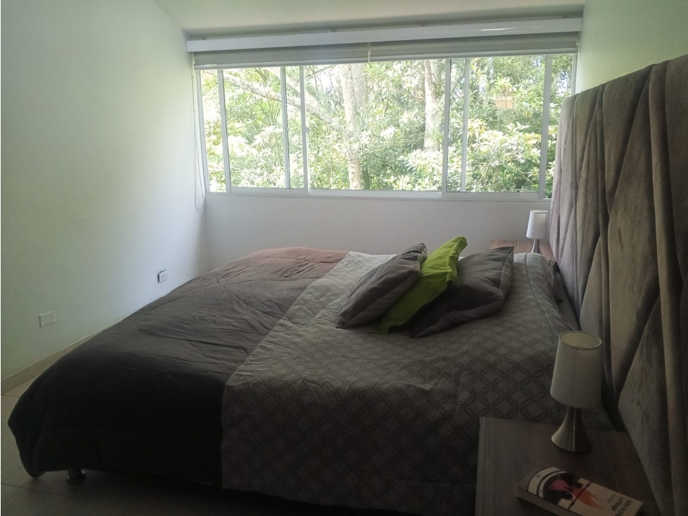 APARTAMENTO EN PAULO VI DE 3 NIVELES PISO 4 — foto 5