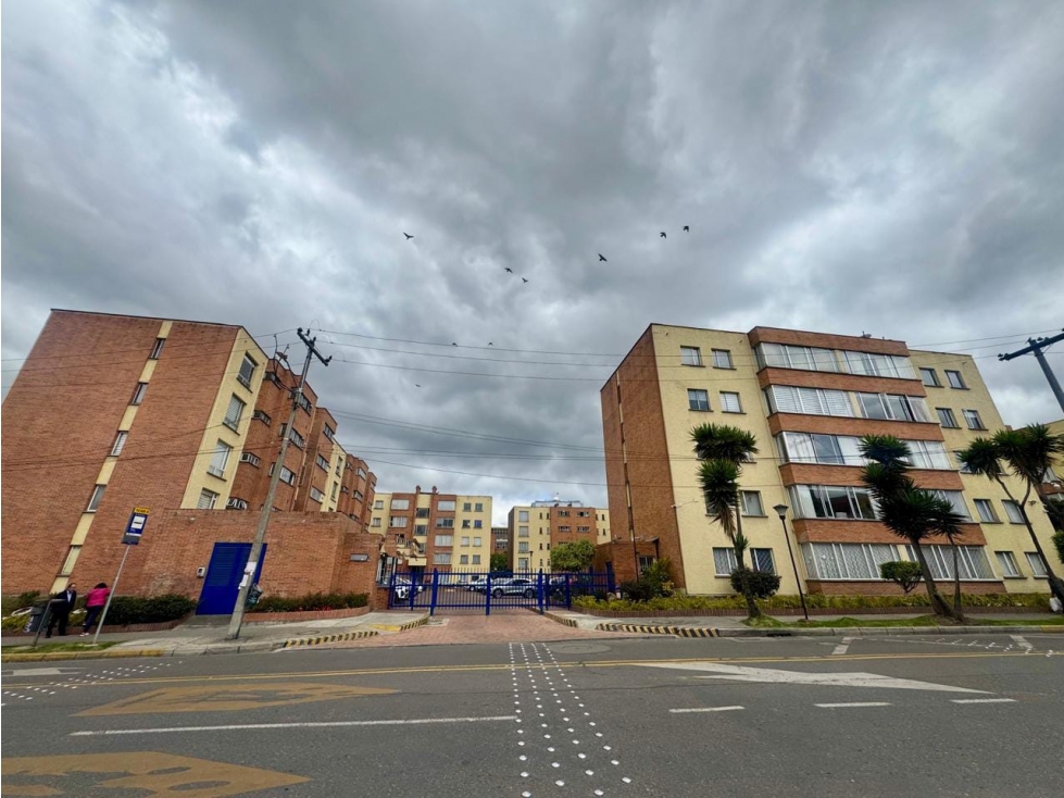APARTAMENTO EN EL SECTOR RESIDENCIAL DE COLSEGUROS PISO 5