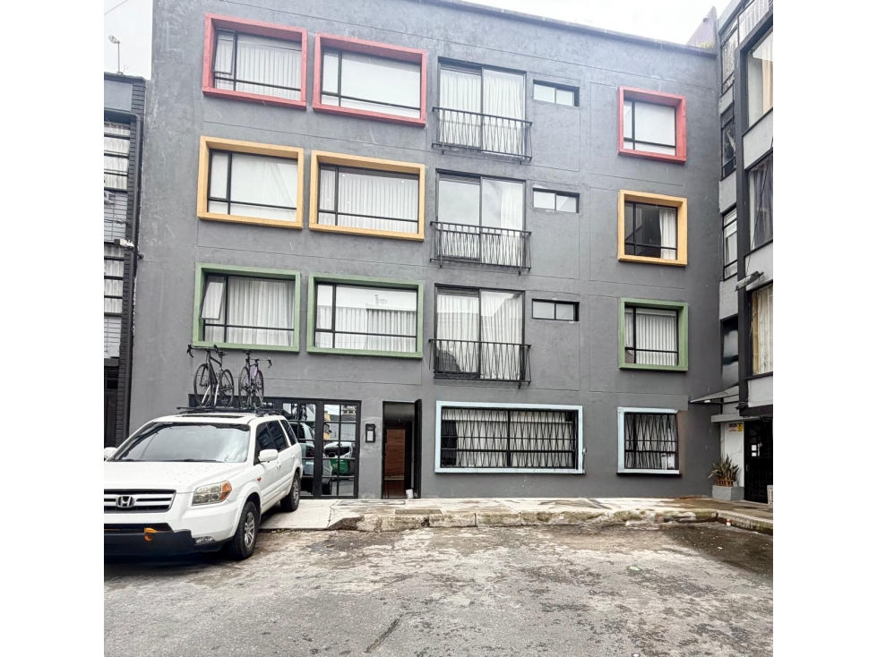 EDIFICIO COMPLETO EN CHAPINERO CON 10 UNIDADES DE 5 PISOS — foto 2