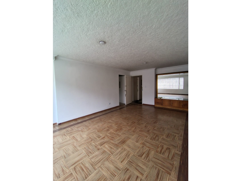 APARTAMENTO EN NICOLAS DE FEDERMAN PISO 1