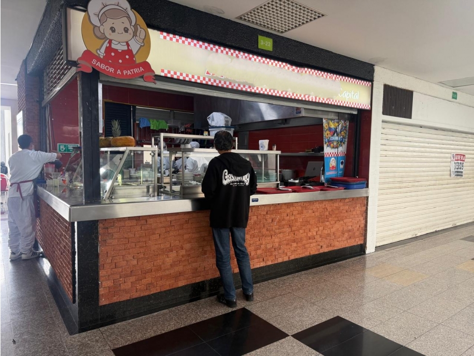 LOCAL COMERCIAL - CENTRO COMERCIAL BULEVAR NIZA PISO 3 — foto 3