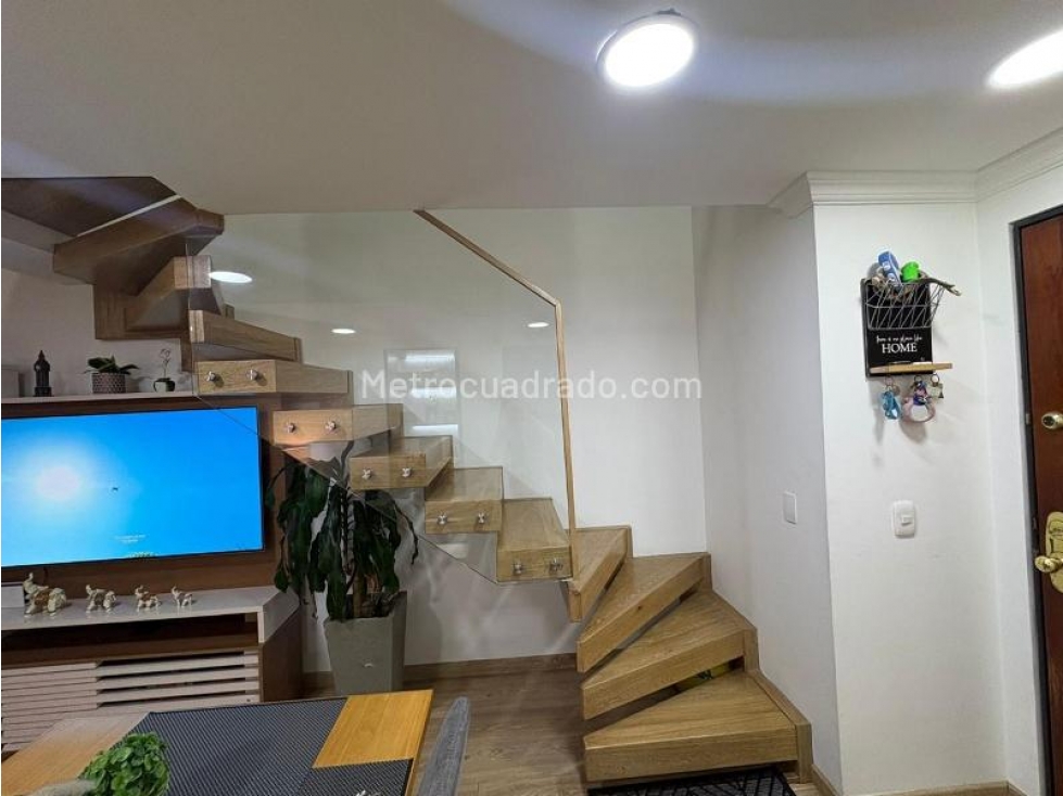 APARTAMENTO DUPLEX EN NICOLAS DE FEDERMAN PISO 5 INTERIOR — foto 5