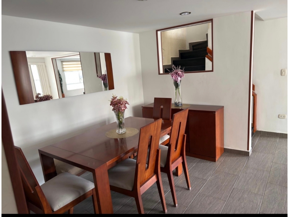 CASA EN VILLAMAYOR ANTIGUA DE 2 PISOS — foto 4