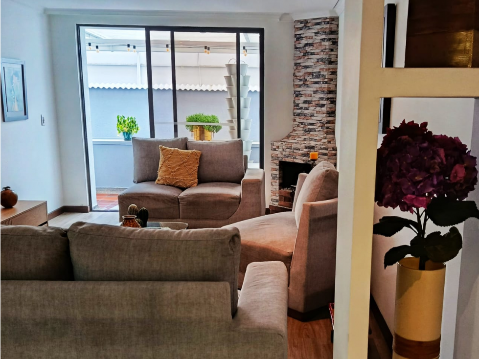 APARTAMENTO EN CHICO NAVARRA PRIMER PISO INTERIOR — foto 2