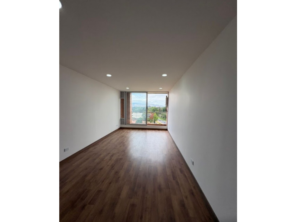 APARTAMENTO EN MODELO NORTE PISO 9 EXTERIOR — foto 2