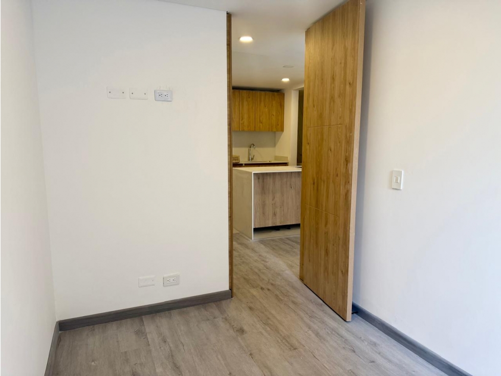 APARTAMENTO PARA ESTRENAR EN QUINTA PAREDES PISO 3 EXTERIOR — foto 3