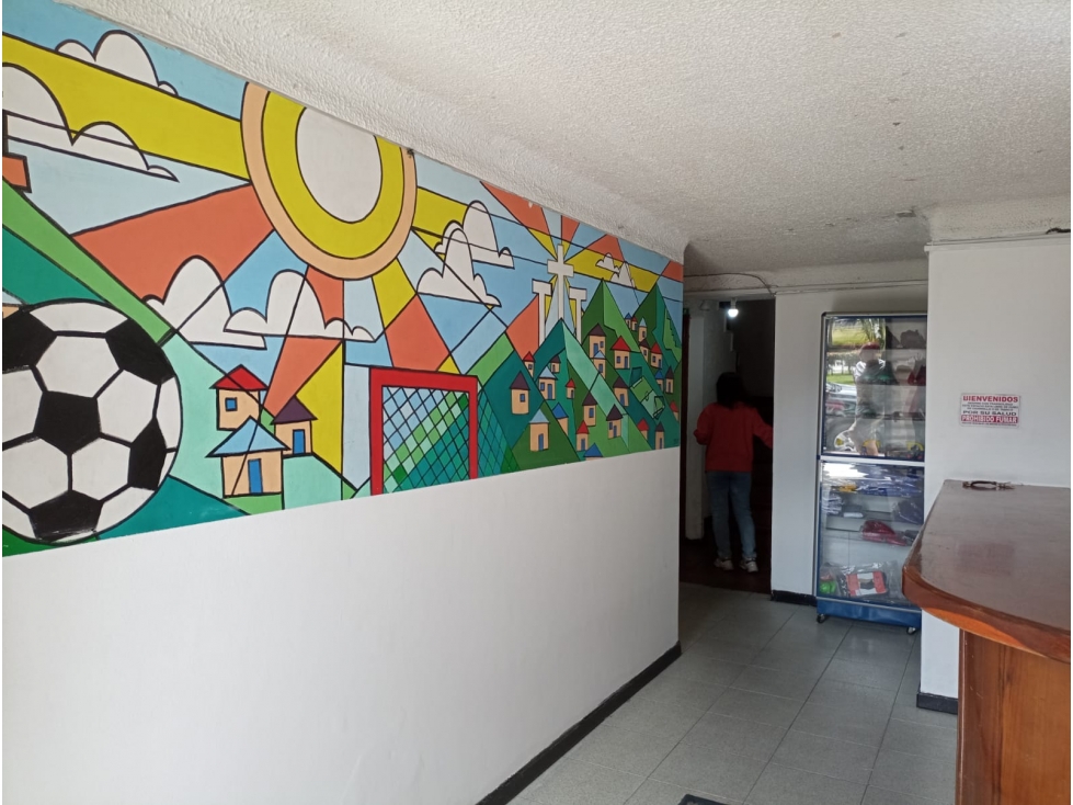 EDIFICIO ESQUINERO EN CIUDAD MONTES CARABELAS DE 5 NIVELES — foto 3