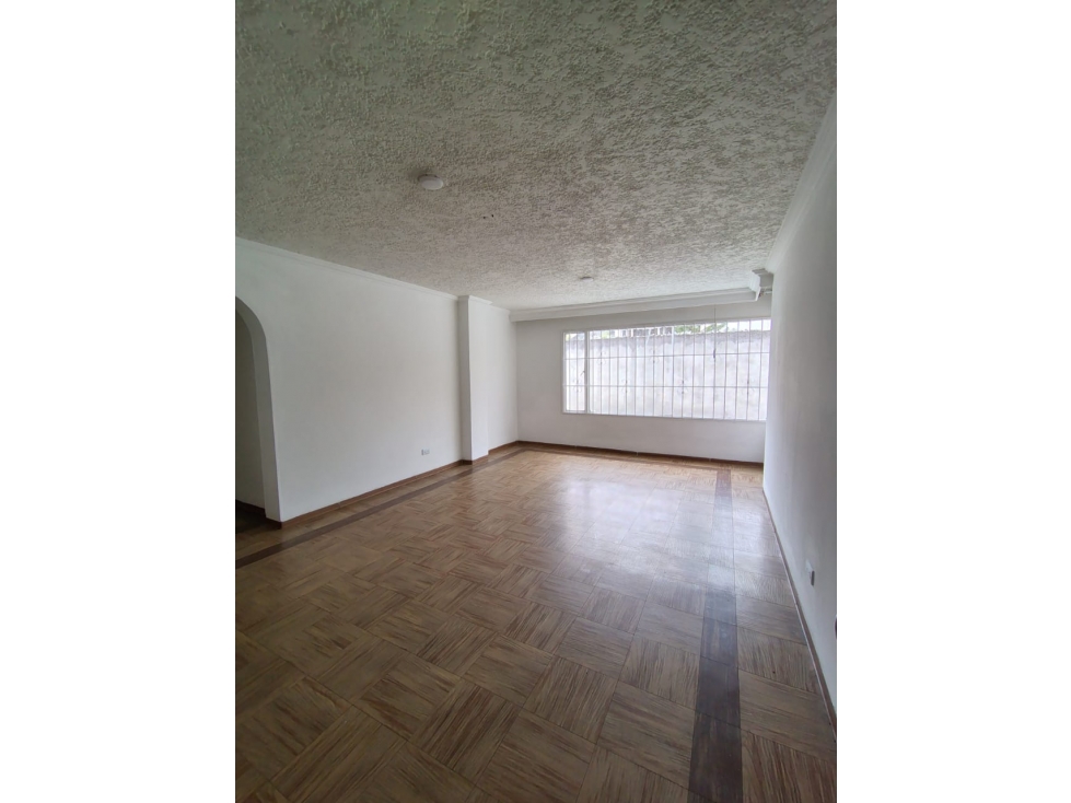 APARTAMENTO EN NICOLAS DE FEDERMAN PISO 1 — foto 2