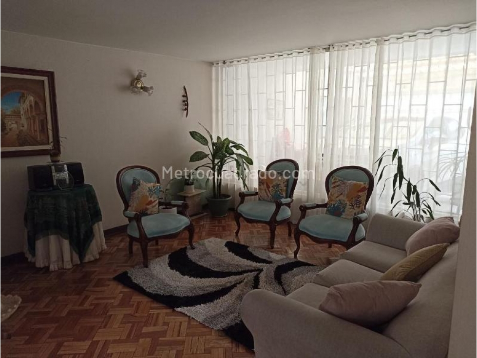 CASA EN EL QUIRINAL BOGOTA DE 2 PLANTAS