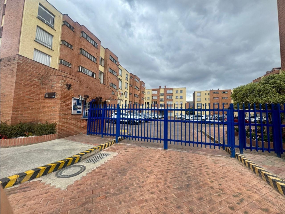 APARTAMENTO EN EL SECTOR RESIDENCIAL DE COLSEGUROS PISO 5 — foto 2