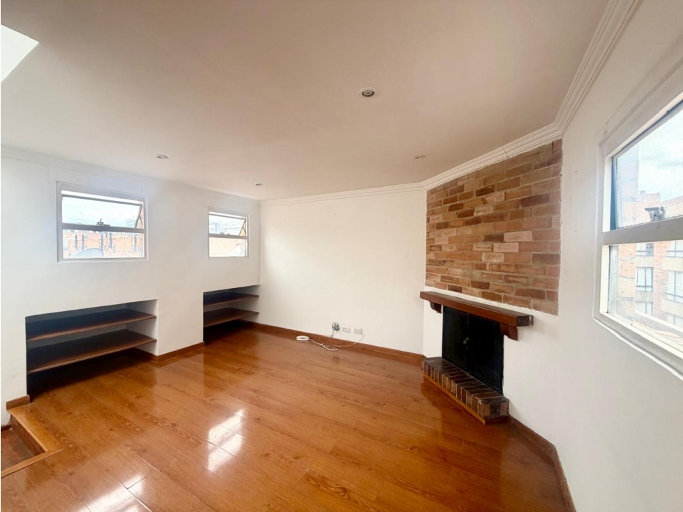 CASA EN CEDRITOS DE 4 PISOS — foto 6