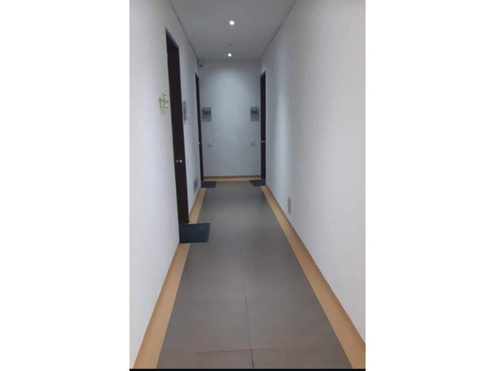 OFICINA EN EL CHICO PISO 3 INTERIOR — foto 5